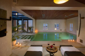 Отель Hotel La Grisa  Бале